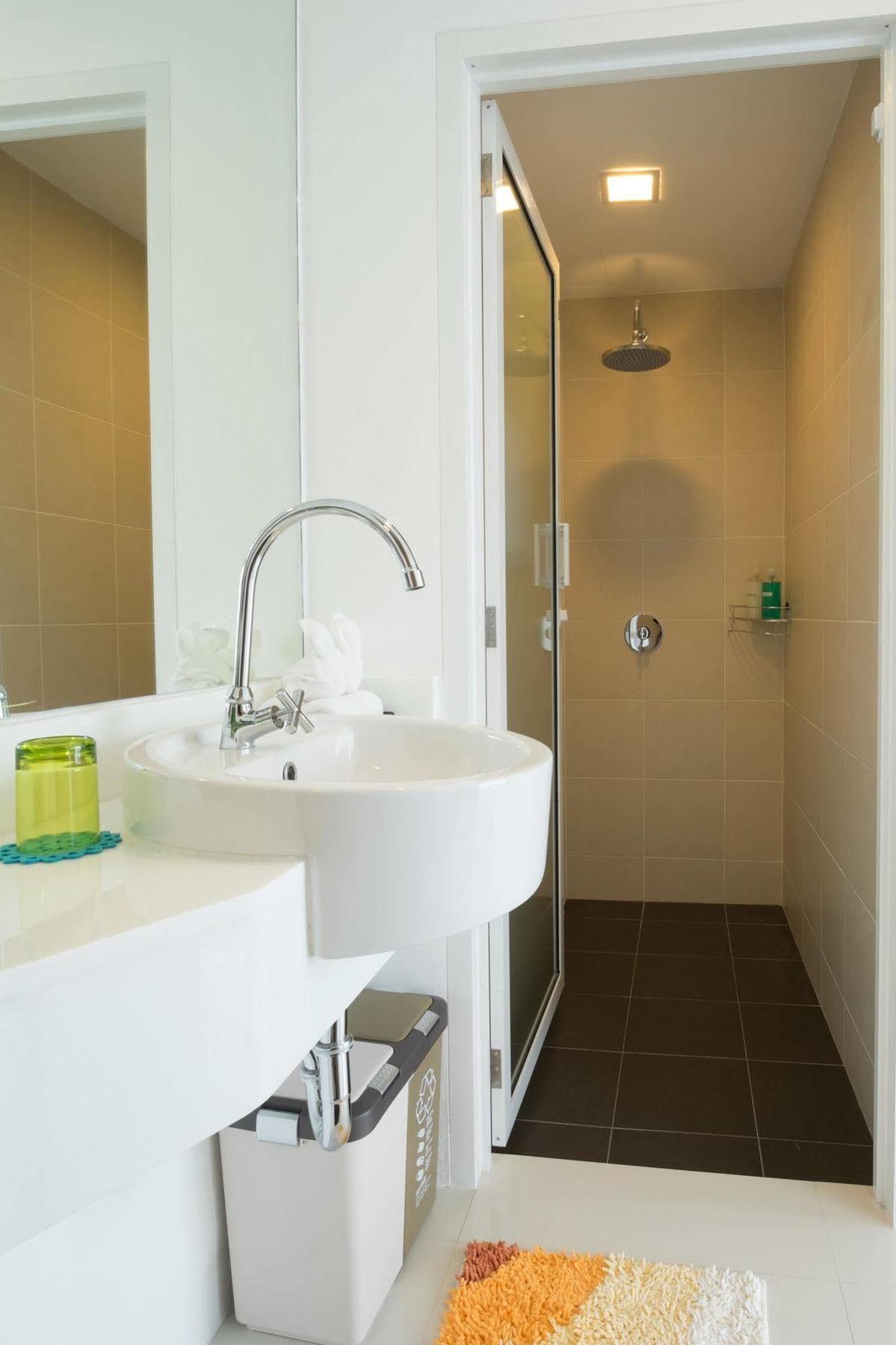 Modern Thai Suites Пхукет Экстерьер фото